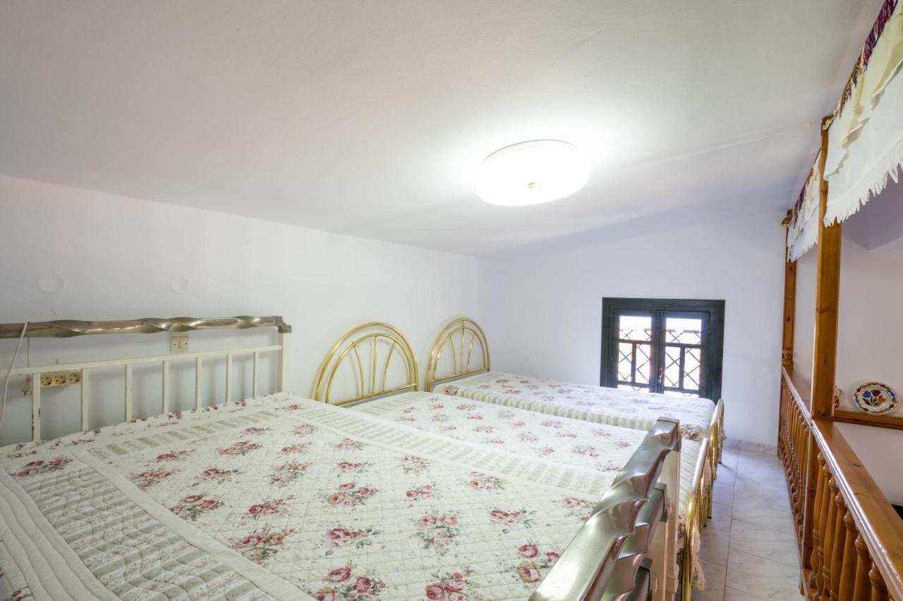 Mertonas Villa Kyra Panagia Eksteriør bilde